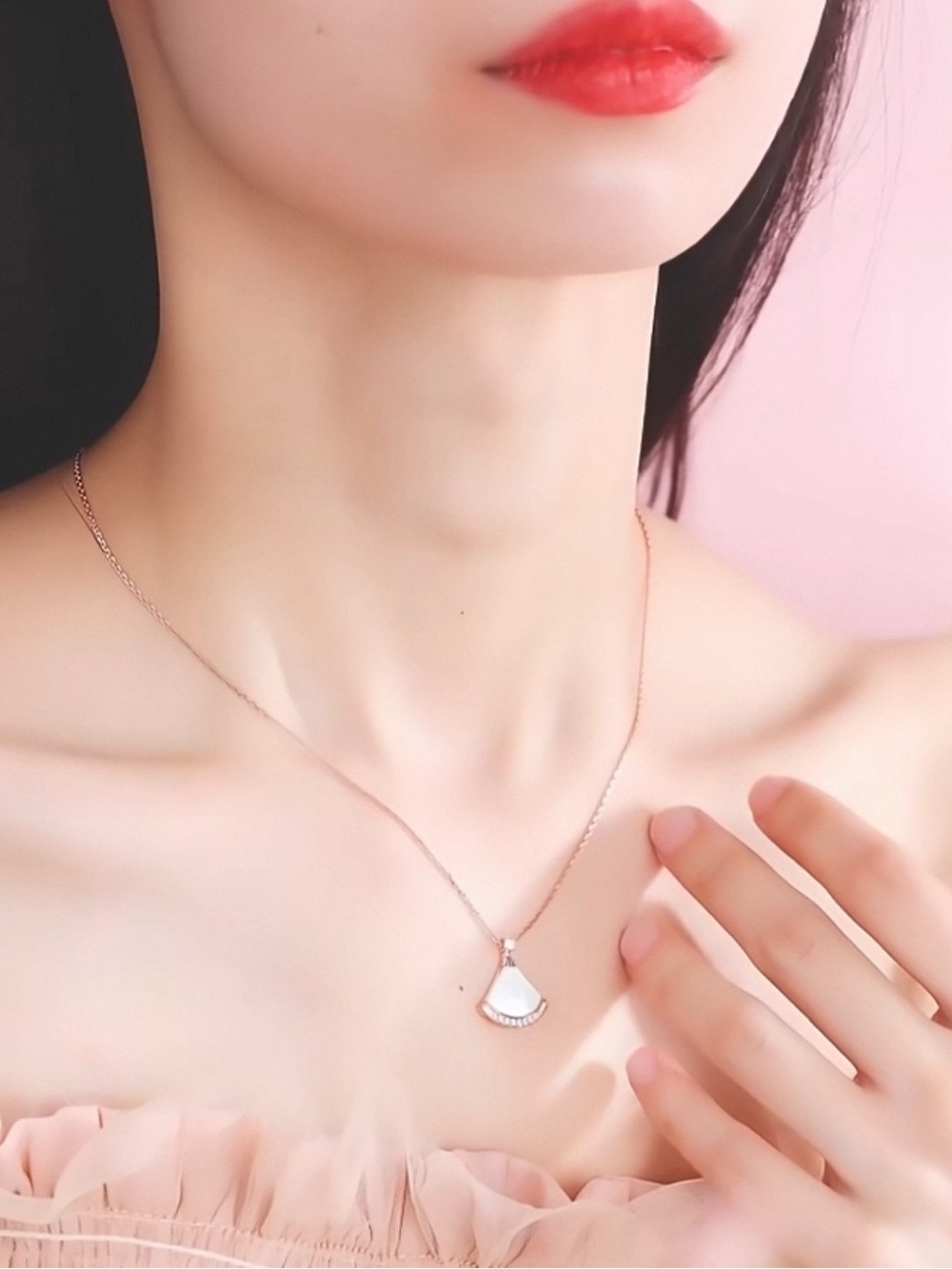 Silver tone Fan Pendant necklace with Mother of pearl & CZ Accent